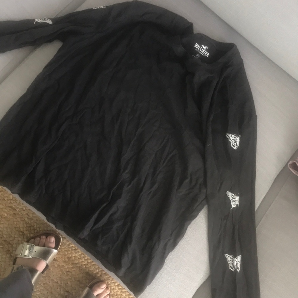 Embroidered butterfly tee